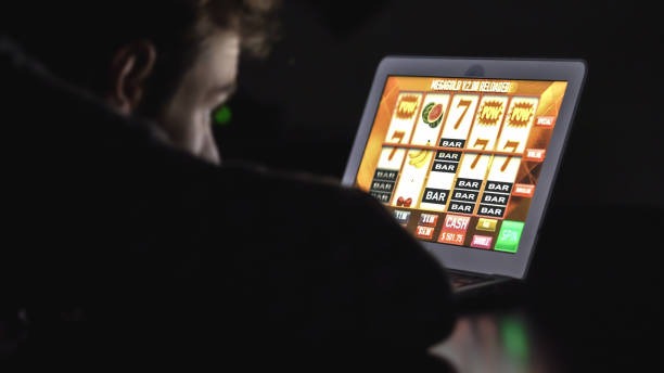 sarang777 login app showing live blackjack table and payment deposit screen